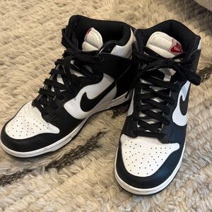 Nike dunk high women’s shoes size 7.5